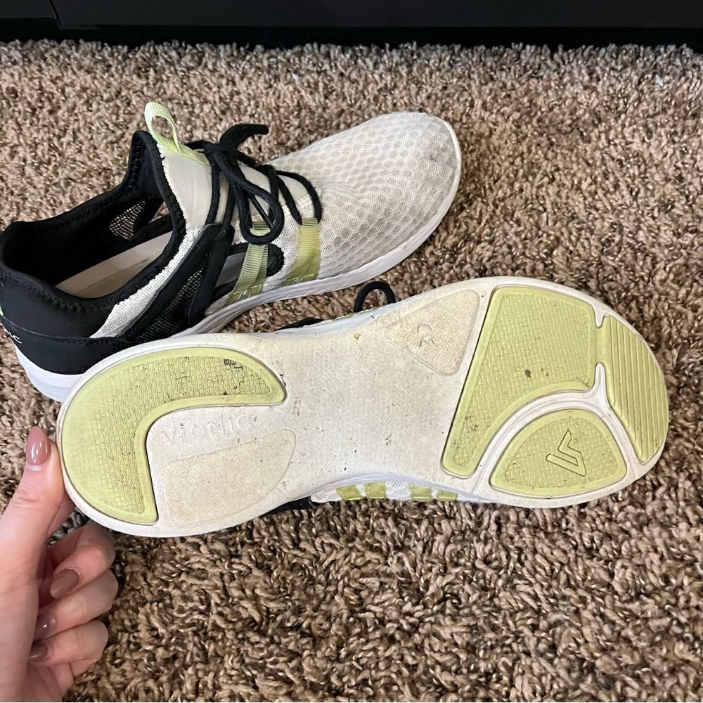 Vionic Adore Black/White Mesh - Picture 11 of 14